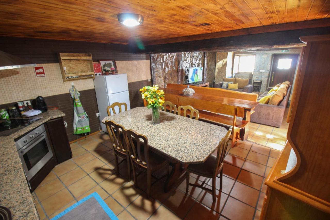 Hotel Casa Viade à Montalegre Extérieur photo