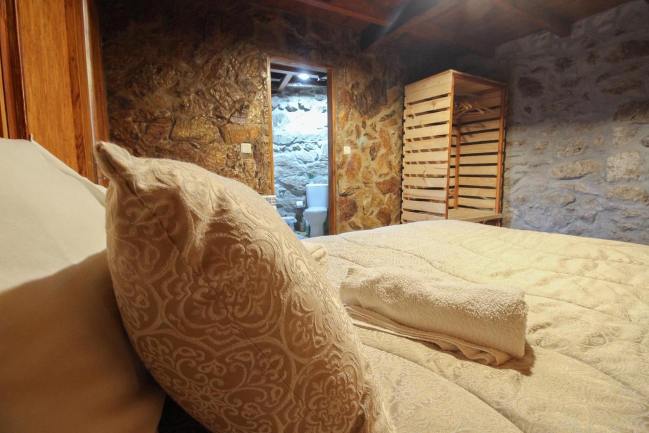 Hotel Casa Viade à Montalegre Extérieur photo